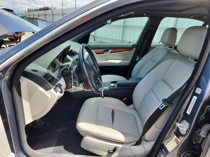 2011 MERCEDES-BENZ C 300 — Фото 7 из 13