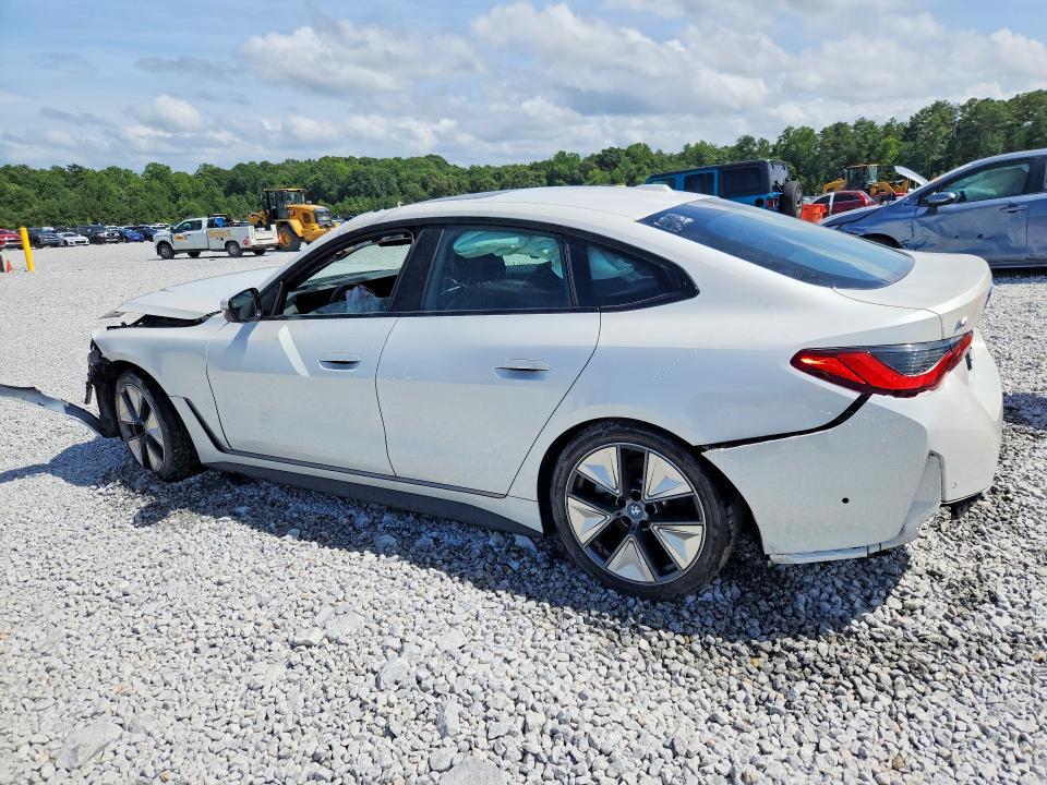 2023 BMW I4 EDRIVE 35 — Фото 2 из 12