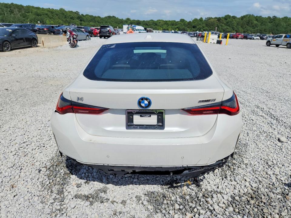 2023 BMW I4 EDRIVE 35 — Фото 6 из 12