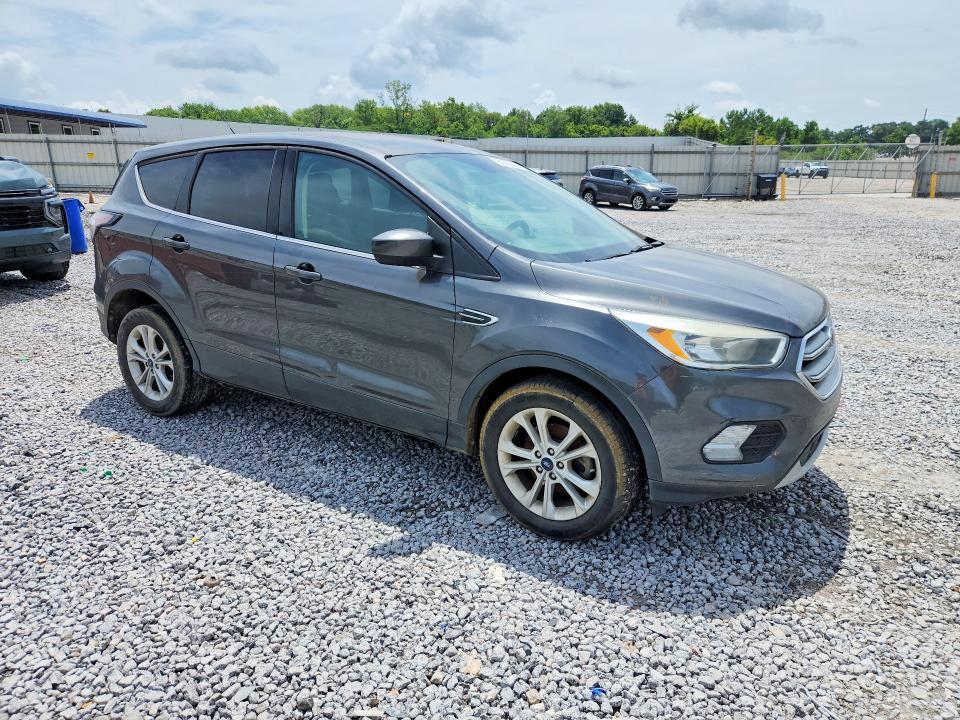 1FMCU0GD5HUD63937 2017 FORD ESCAPE photo no. 4