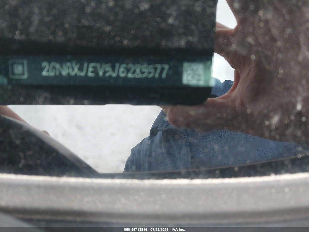 2GNAXJEV5J6285577 2018 CHEVROLET EQUINOX photo no. 9