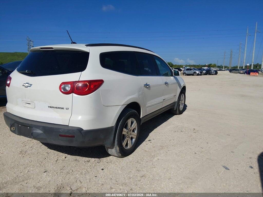 1GNKRGED1BJ333458 2011 CHEVROLET TRAVERSE photo no. 4