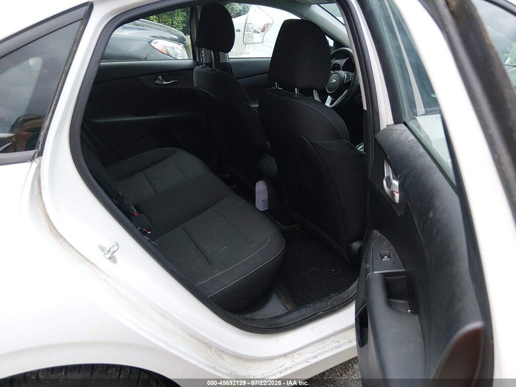 3KPF24AD0KE131839 2019 KIA FORTE photo no. 8