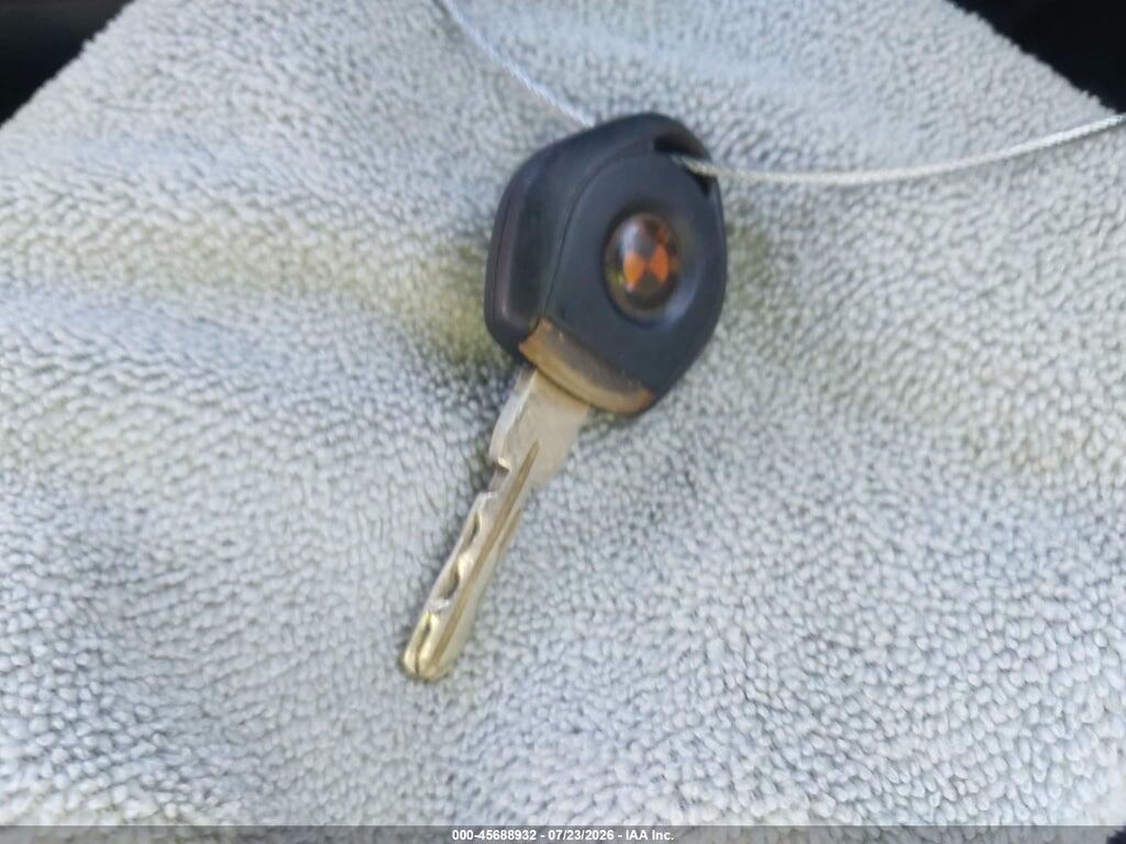 4USCH9339XLF82363 1999 BMW Z3 photo no. 11