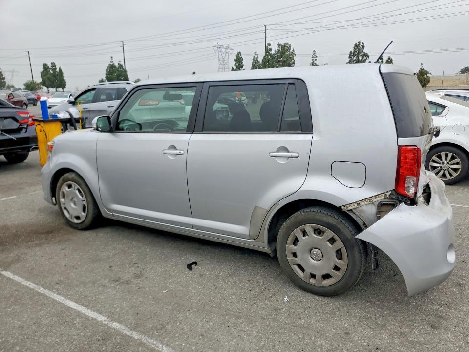 2012 SCION XB BASE — Фото 2 из 12