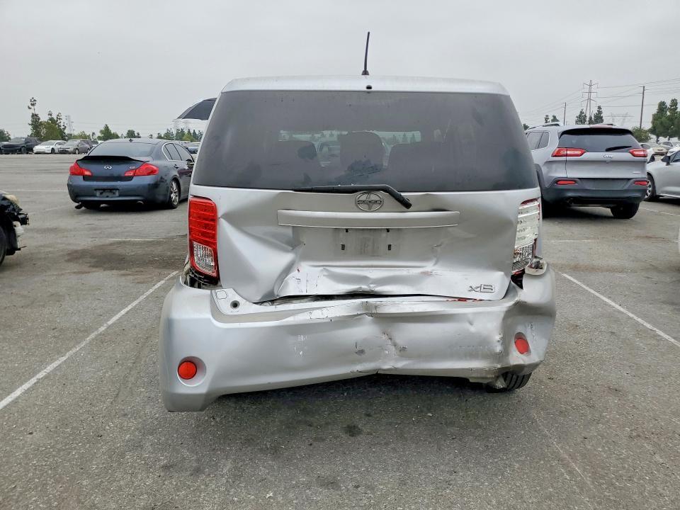 2012 SCION XB BASE — Фото 6 из 12
