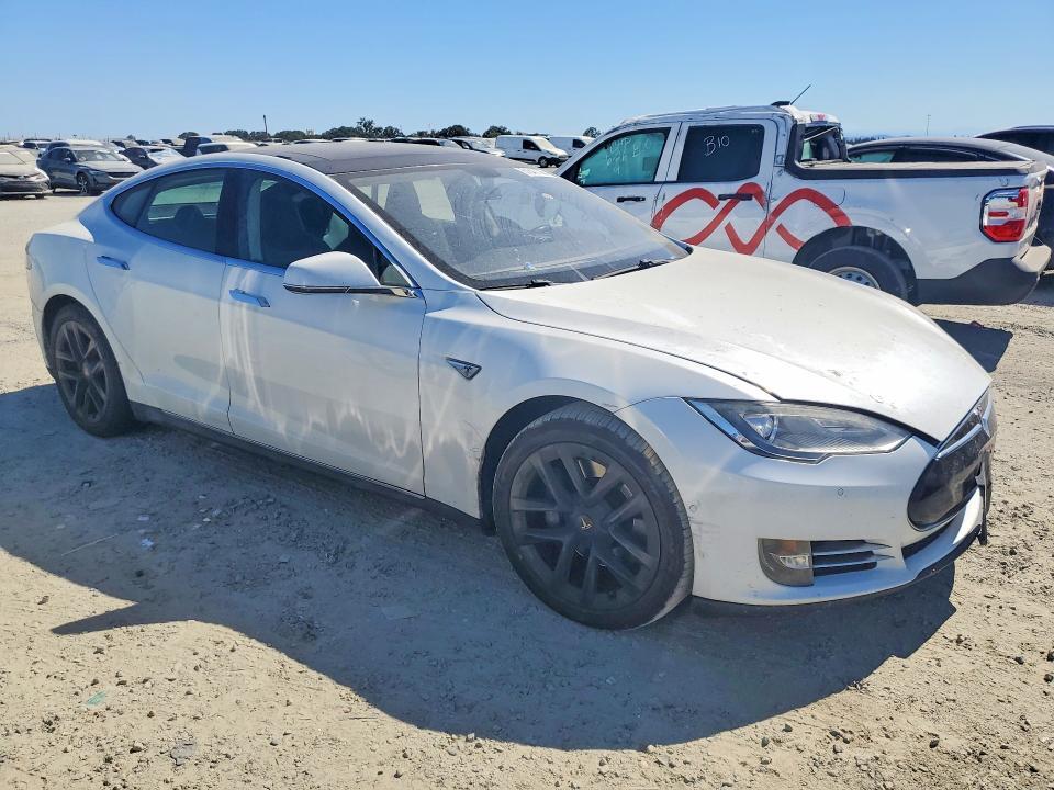 2014 TESLA MODEL S — Фото 4 из 12