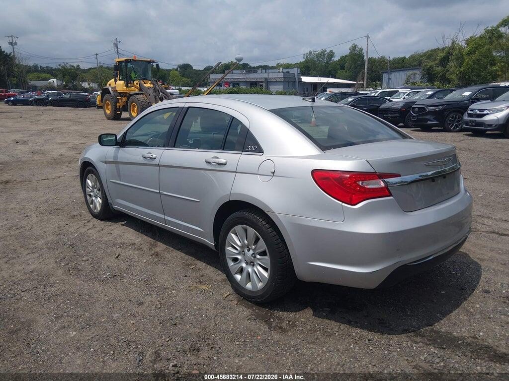 1C3CCBAB2CN317953 2012 CHRYSLER 200 photo no. 3