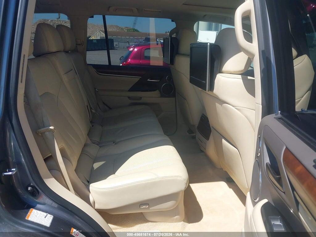 2017 LEXUS LX 570 — Фото 8 из 16