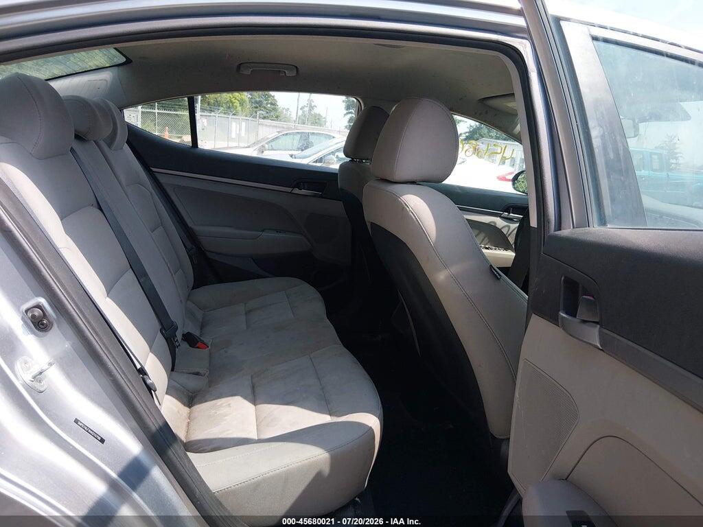 5NPD74LFXHH210799 2017 HYUNDAI ELANTRA photo no. 8