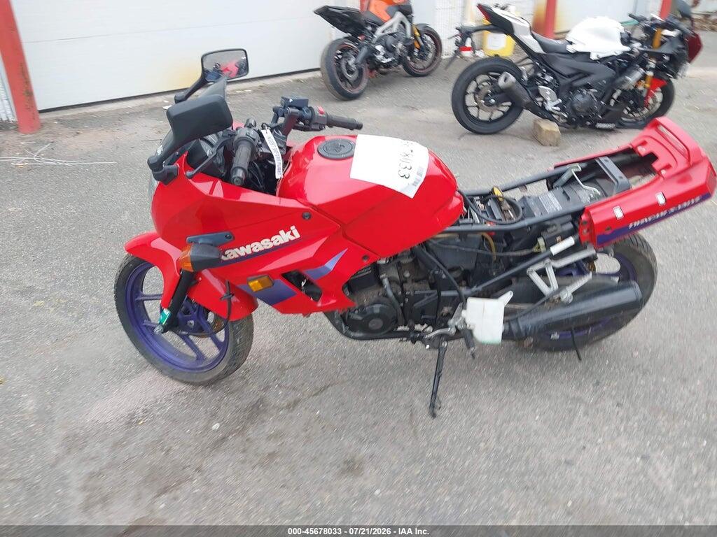 JKAEXMF19WA056458 1998 KAWASAKI EX250 photo no. 9