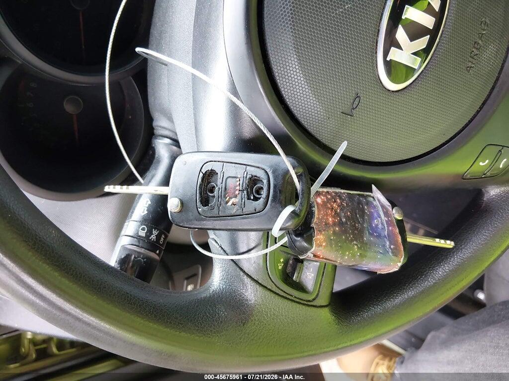 KNDJT2A56D7500968 2013 KIA SOUL photo no. 11