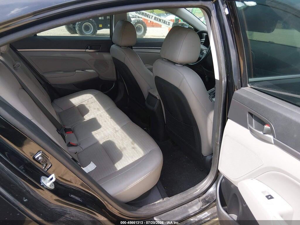 5NPD84LF6HH032757 2017 HYUNDAI ELANTRA photo no. 8