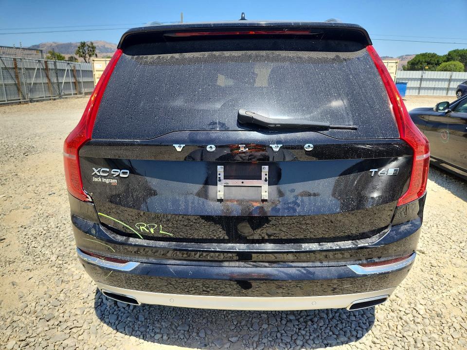 2018 VOLVO XC90 T6 — Фото 6 из 13