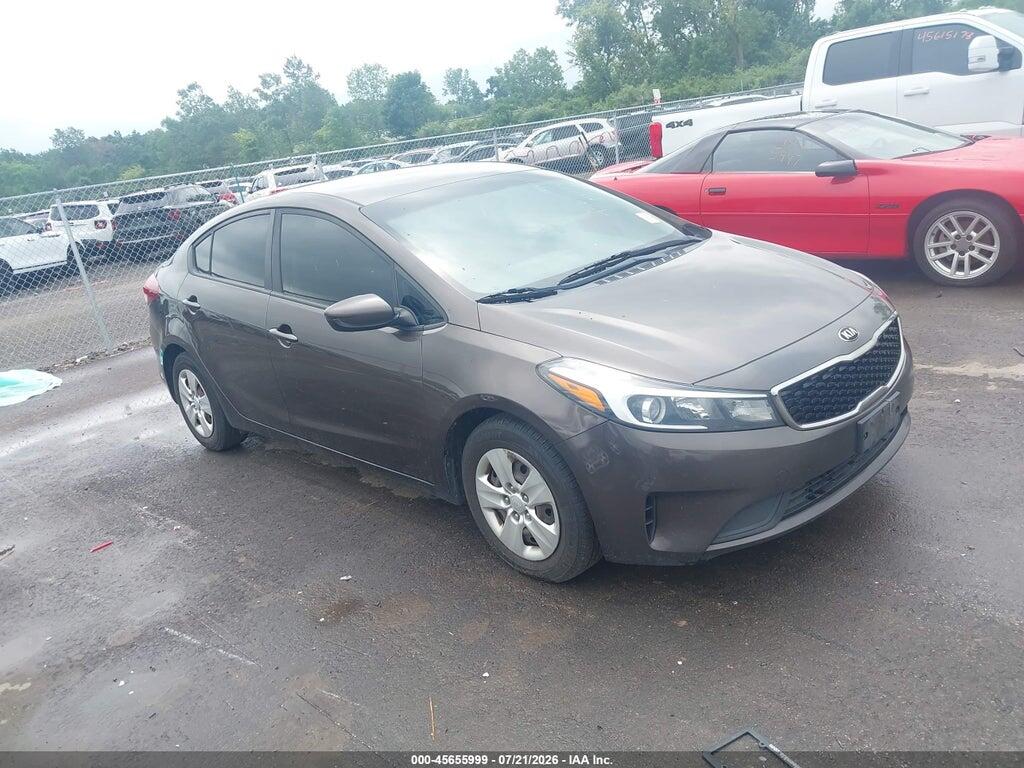 3KPFK4A77HE160743 2017 KIA FORTE photo no. 1