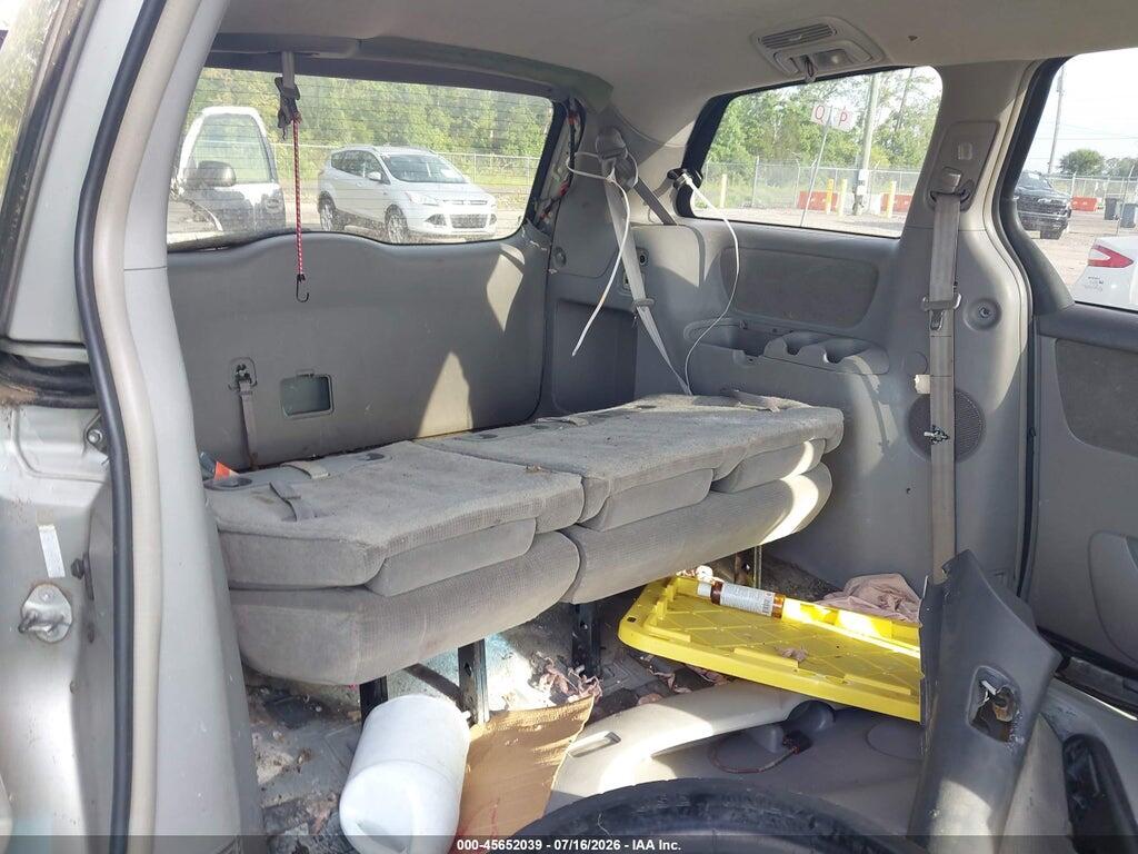 5TDZA23CX4S021012 2004 TOYOTA SIENNA photo no. 8