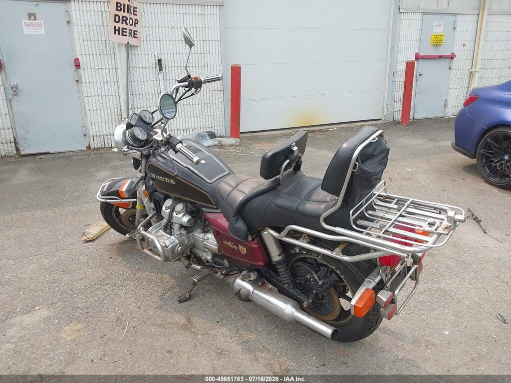 1HFSC1404EA000946 1984 HONDA GL1200 photo no. 3