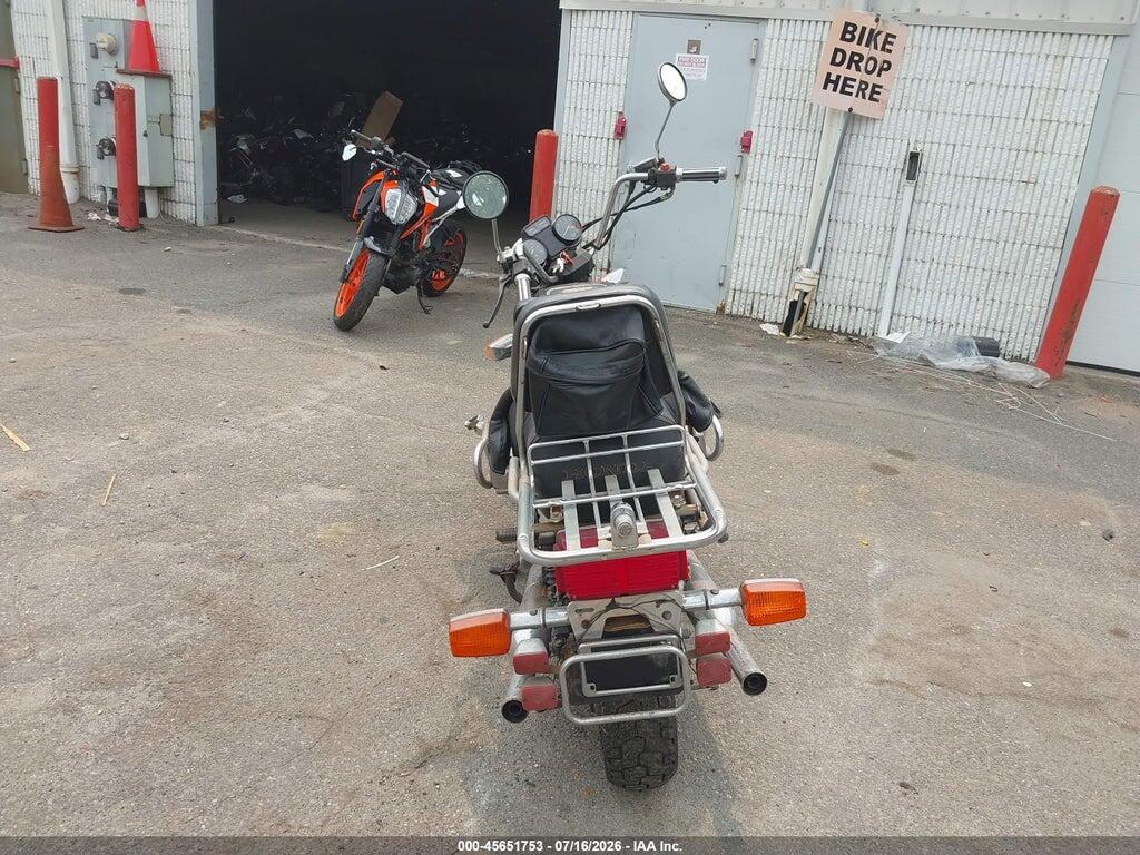 1HFSC1404EA000946 1984 HONDA GL1200 photo no. 6
