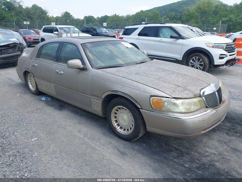 1LNHM81W11Y733634 2001 LINCOLN TOWN CAR photo no. 1