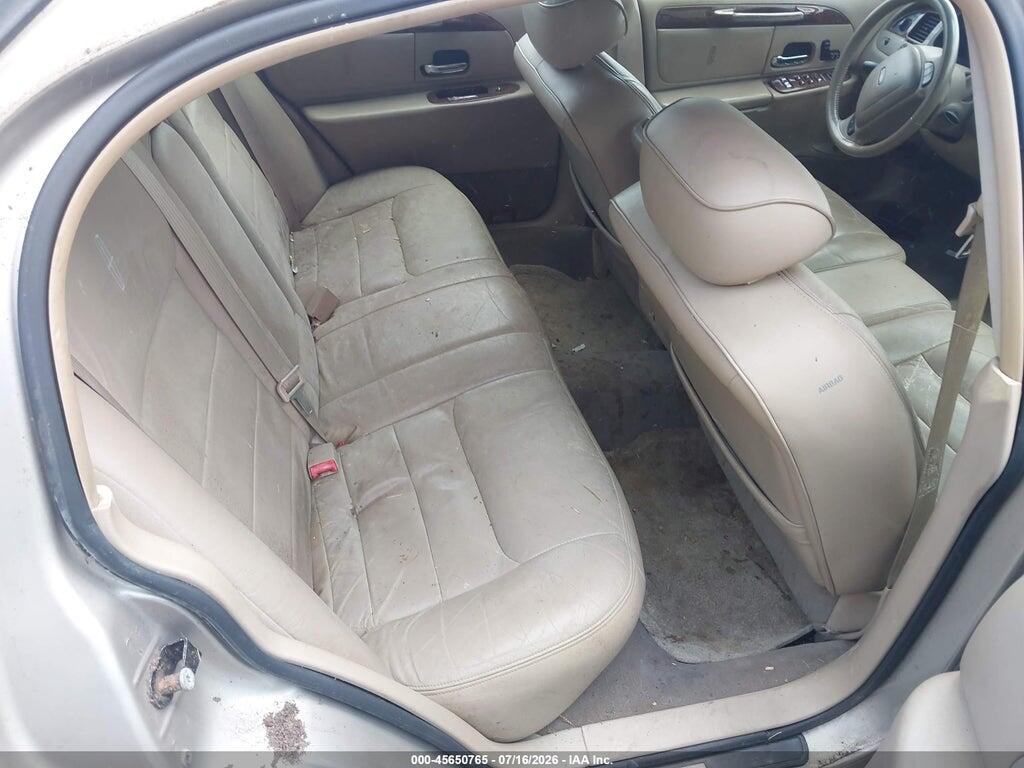 1LNHM81W11Y733634 2001 LINCOLN TOWN CAR photo no. 8