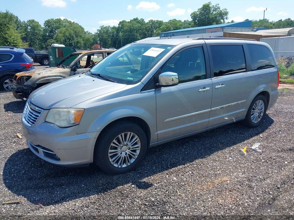 2C4RC1CG0DR590130 2013 CHRYSLER TOWN & COUNTRY photo no. 2