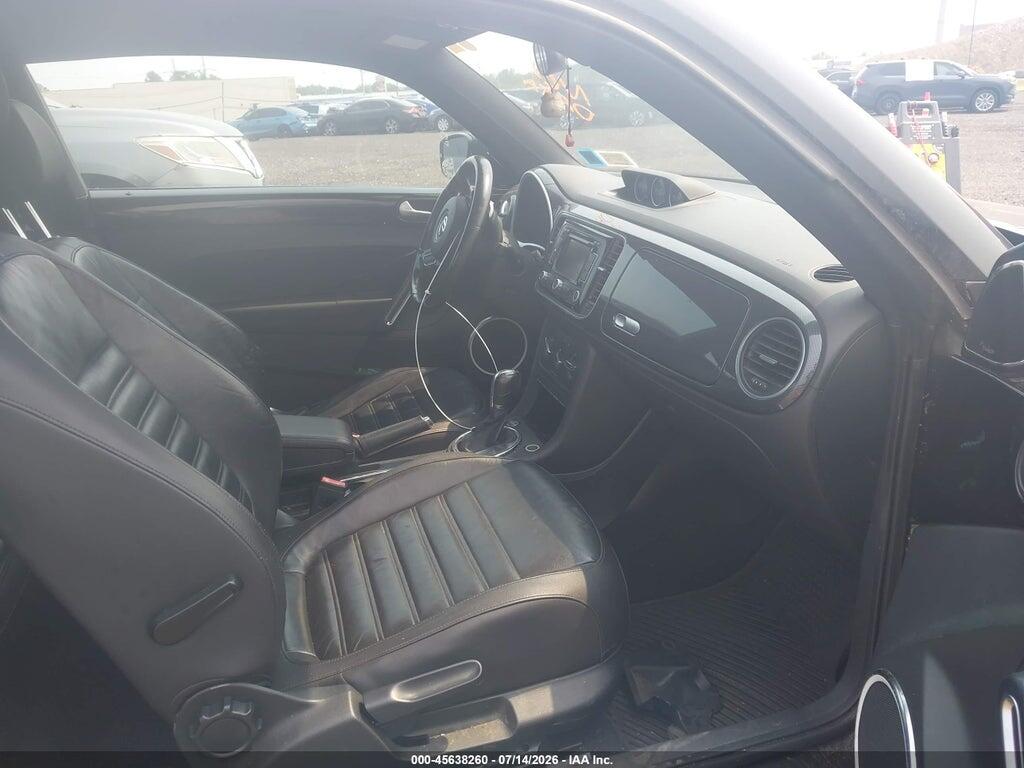 3VWVA7AT0CM665998 2012 VOLKSWAGEN BEETLE photo no. 5