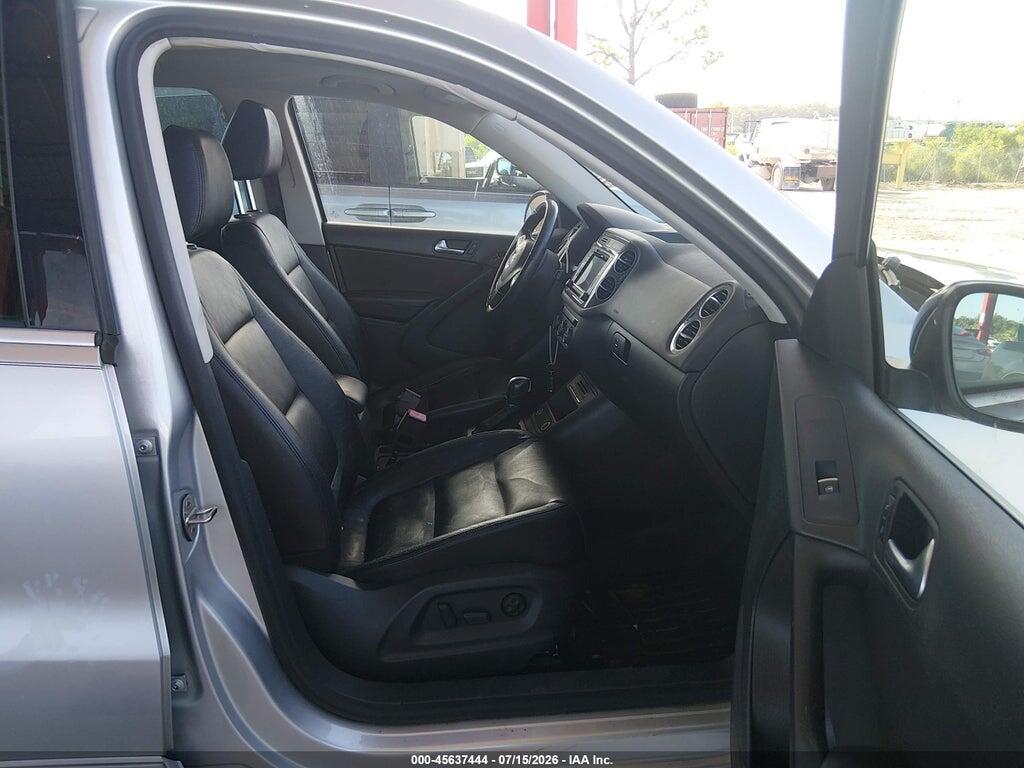 WVGUV7AX7HK010902 2017 VOLKSWAGEN TIGUAN photo no. 5