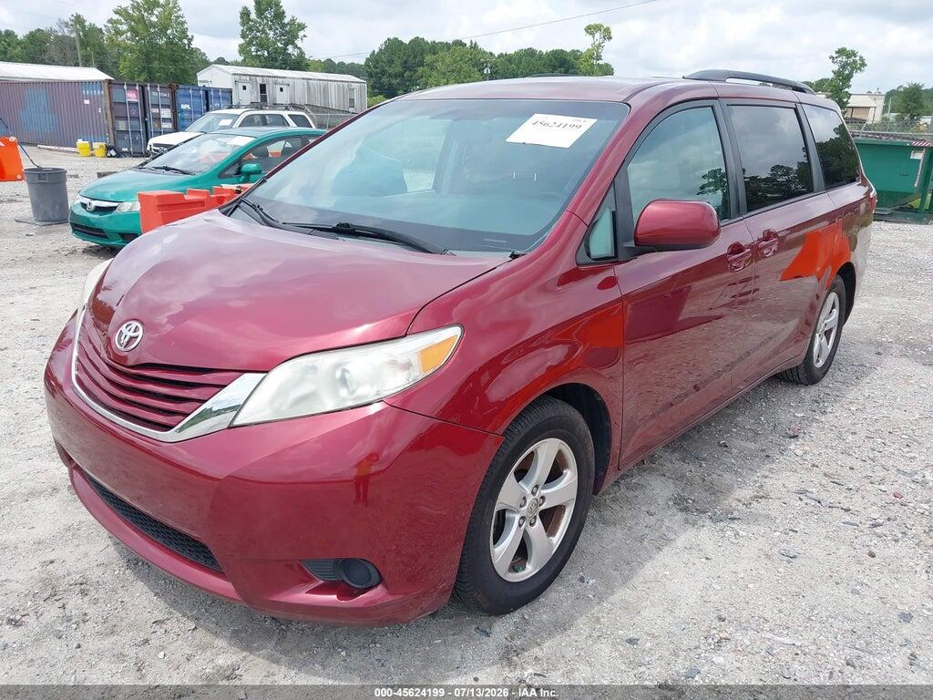 5TDKK3DC7GS693391 2016 TOYOTA SIENNA photo no. 2