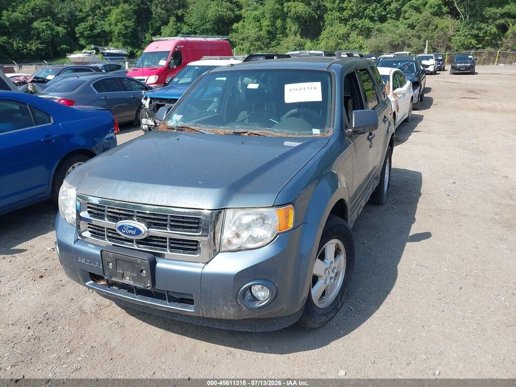 1FMCU9D77BKB08406 2011 FORD ESCAPE photo no. 2