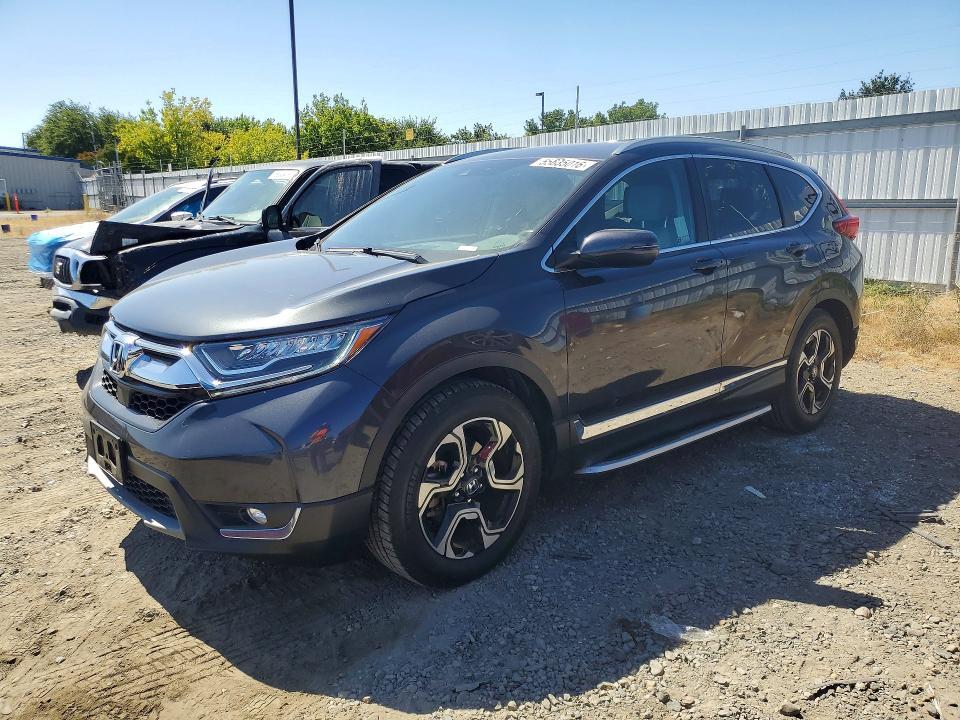 7FARW1H90JE018049 2018 HONDA CR-V photo no. 1