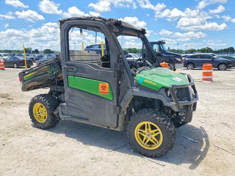 1M0835RAVMM043048 2021 JOHN DEERE XUV835R photo no. 1