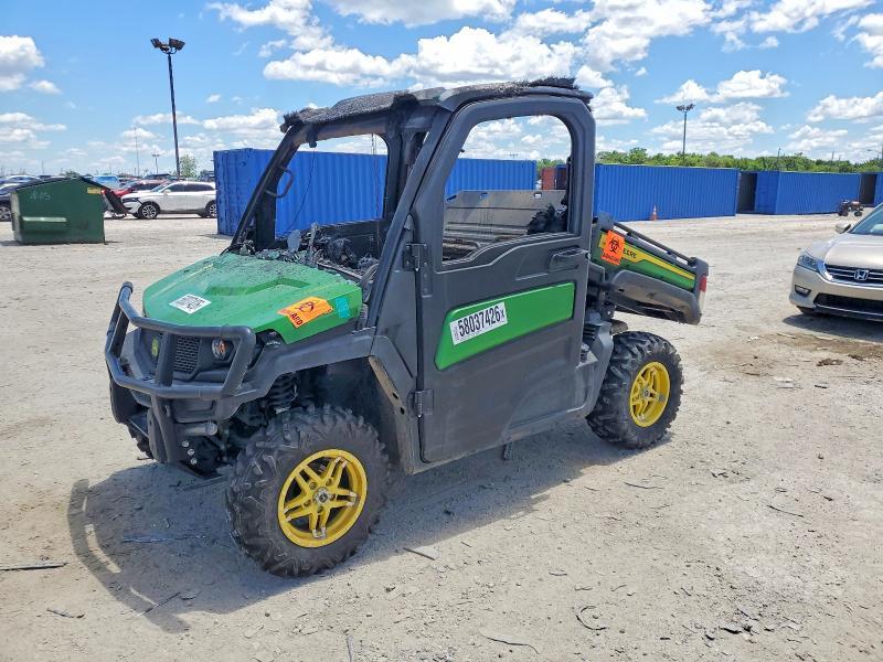 1M0835RAVMM043048 2021 JOHN DEERE XUV835R photo no. 2