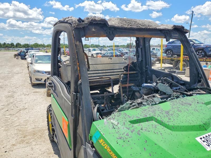 1M0835RAVMM043048 2021 JOHN DEERE XUV835R photo no. 9
