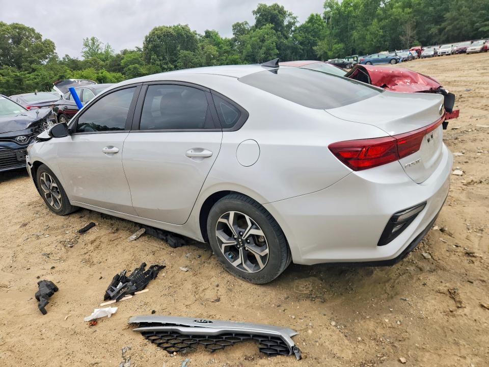 2021 KIA FORTE LXS — Фото 2 из 13