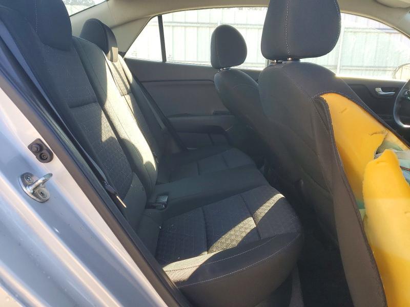 3KPA24AD1ME412478 2021 KIA RIO photo no. 10