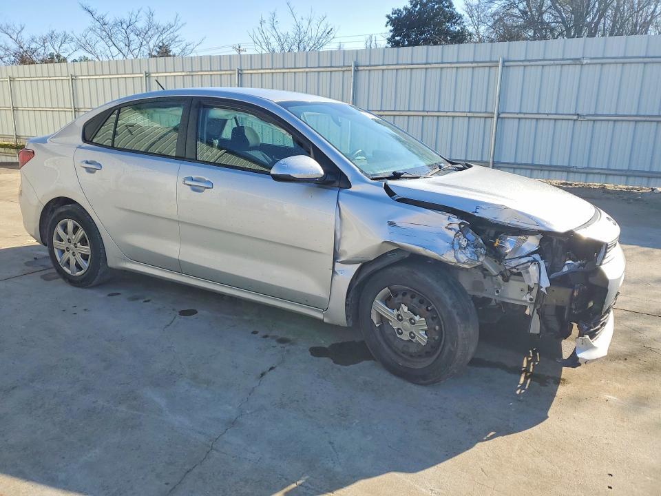 3KPA24AD1ME412478 2021 KIA RIO photo no. 4