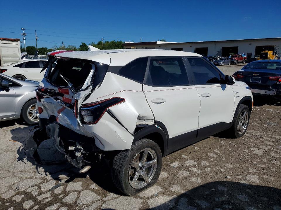 2021 KIA SELTOS LX — Фото 3 из 12