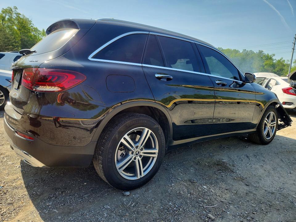 2021 MERCEDES-BENZ GLC 300 4MATIC — Фото 3 из 13