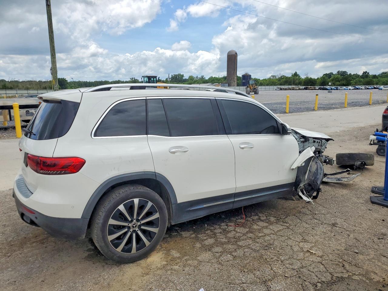 W1N4M4GB4MW099020 2021 MERCEDES-BENZ GLB photo no. 3