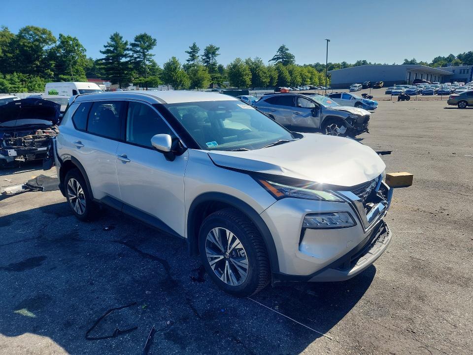 2021 NISSAN ROGUE SV — Фото 4 из 12