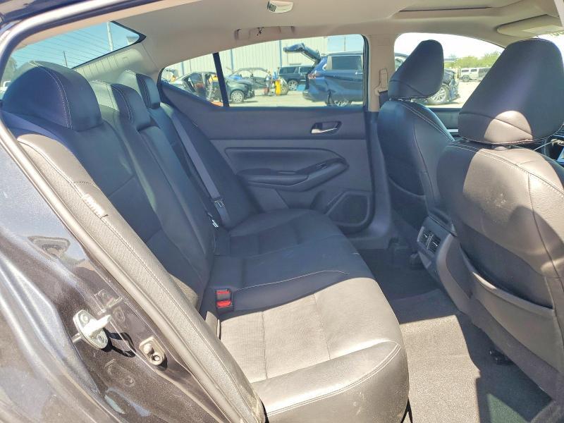 2021 NISSAN ALTIMA PLATINUM — Фото 10 из 12