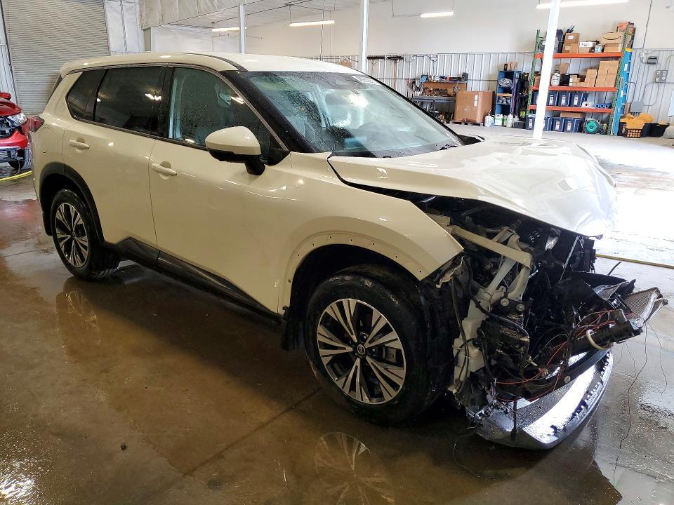 JN8AT3BB5MW201508 2021 NISSAN ROGUE photo no. 4