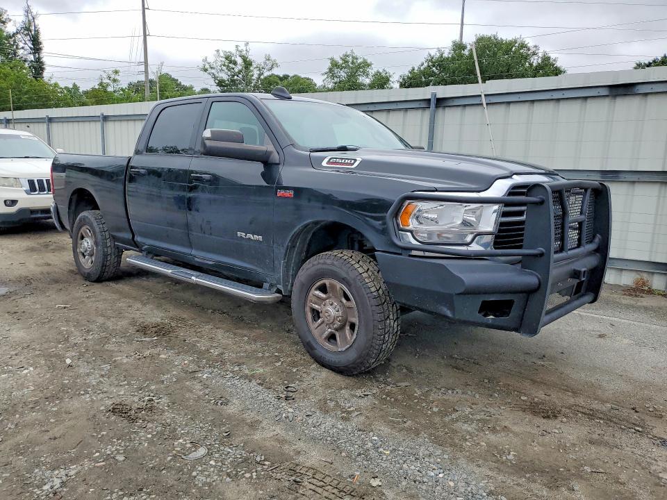 2021 RAM 2500 BIG HORN — Фото 4 из 12