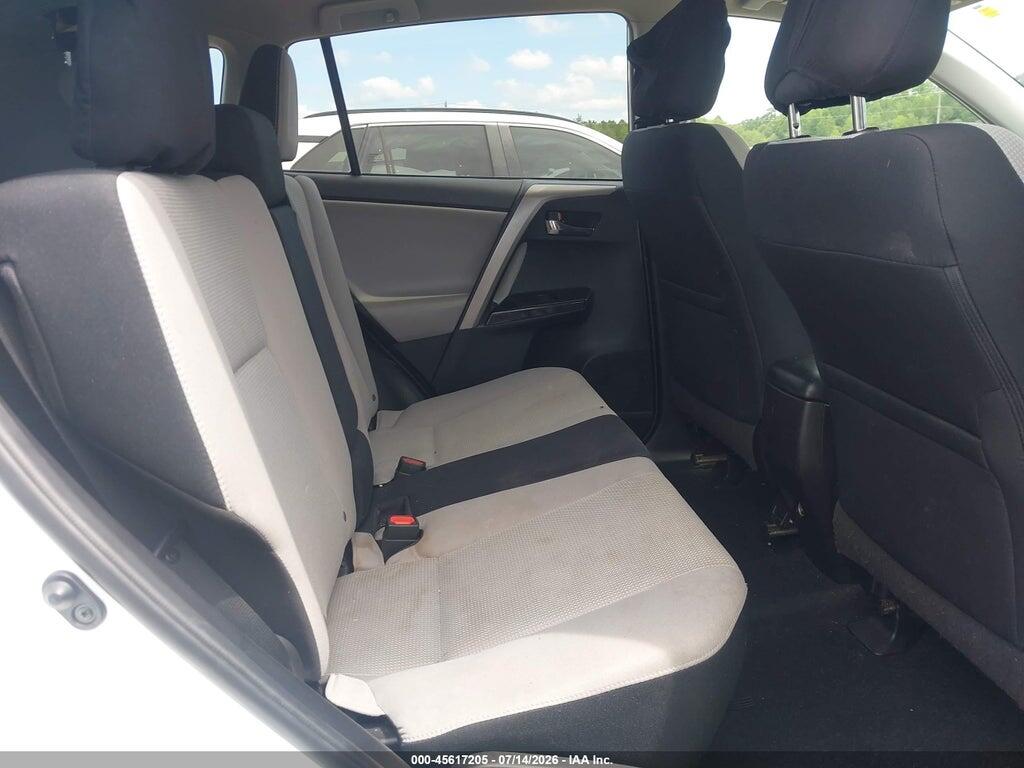 2T3RFREV9JW711837 2018 TOYOTA RAV4 photo no. 8