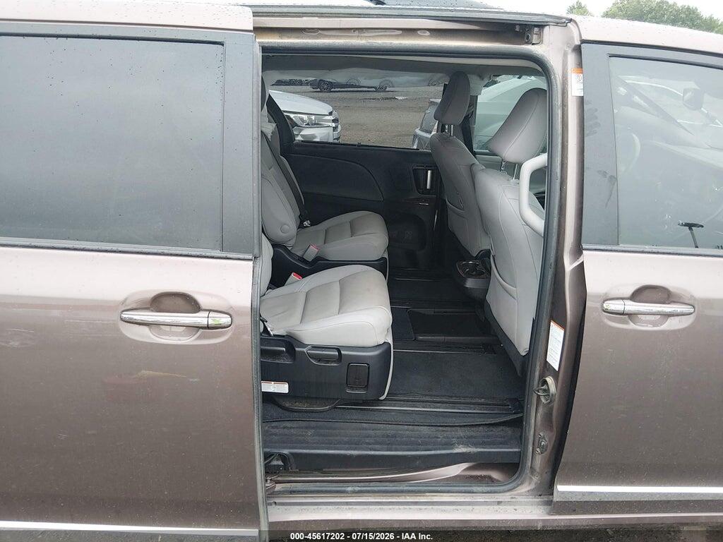 5TDYZ3DC6LS082560 2020 TOYOTA SIENNA photo no. 8