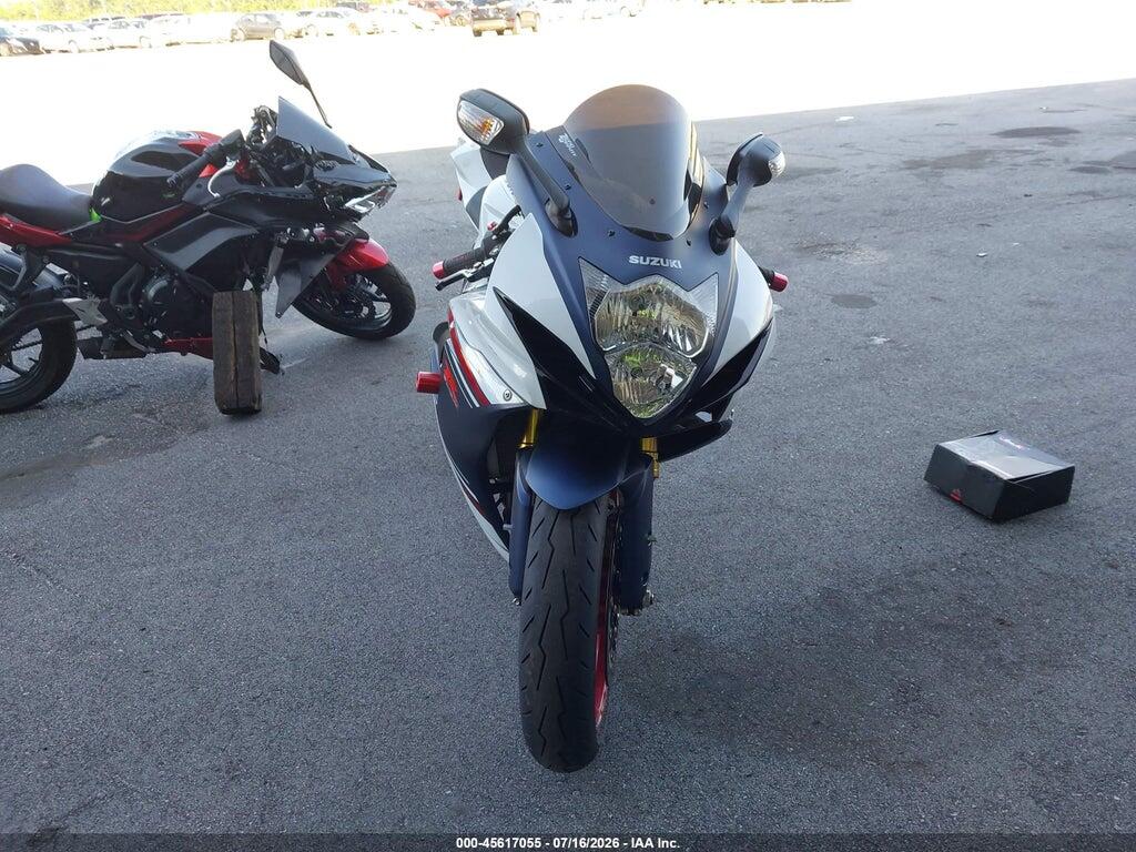 JS1GR7MA1S7101682 2025 SUZUKI GSX-R750 photo no. 5