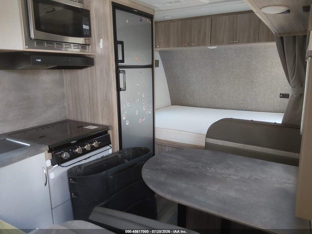54CTM2F23N3058566 2022 WINNEBAGO M-1708FB photo no. 5