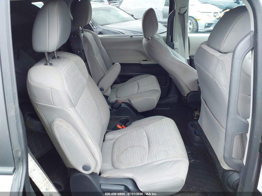 5TDBSKFC3PS078991 2023 TOYOTA SIENNA photo no. 8