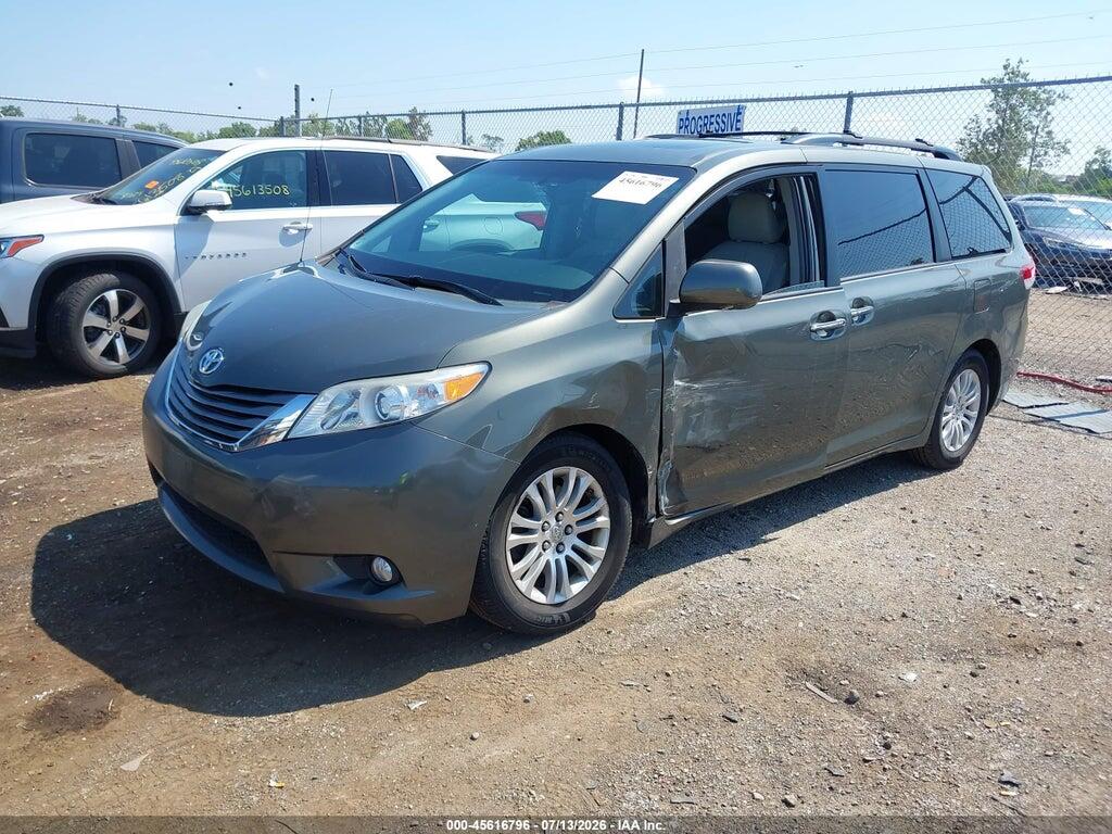 5TDYK3DC7CS237444 2012 TOYOTA SIENNA photo no. 2