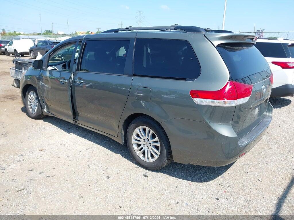 5TDYK3DC7CS237444 2012 TOYOTA SIENNA photo no. 3